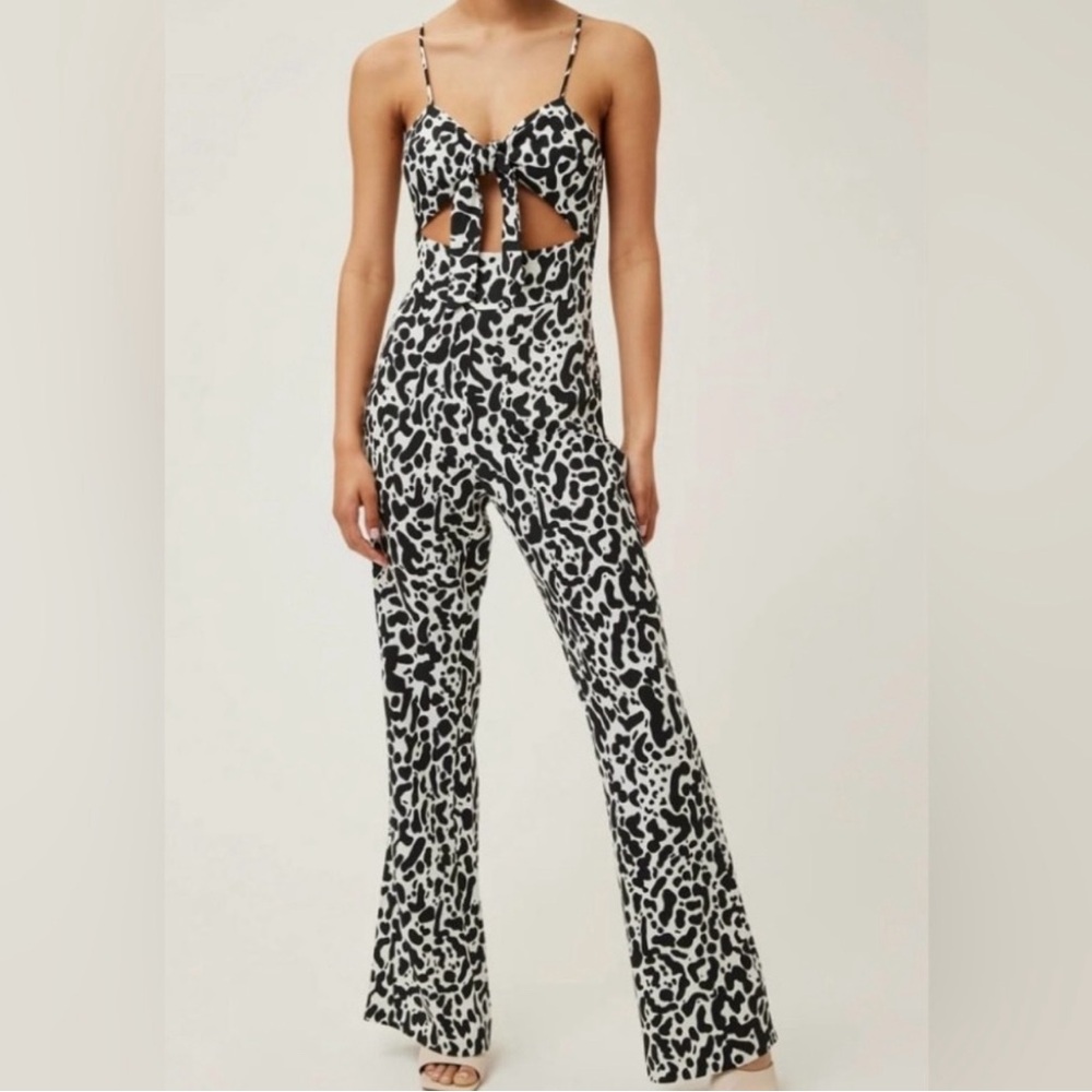 LITA by Ciara Tie Front Jumpsuit In King Cheetah Print Size L MSRP-$398 NWOT